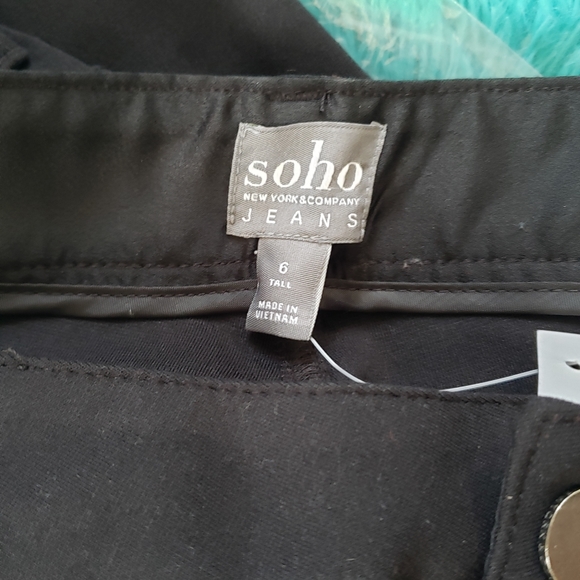 New York & Company Soho Ponte Jeans - Picture 4 of 6